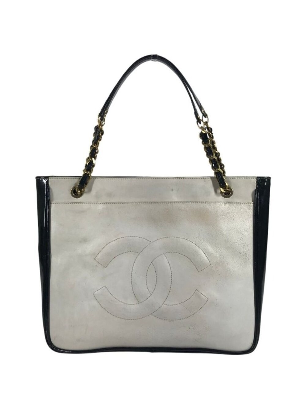 Chanel Shoulder Bag CC Logo Chain Patent Leather Black